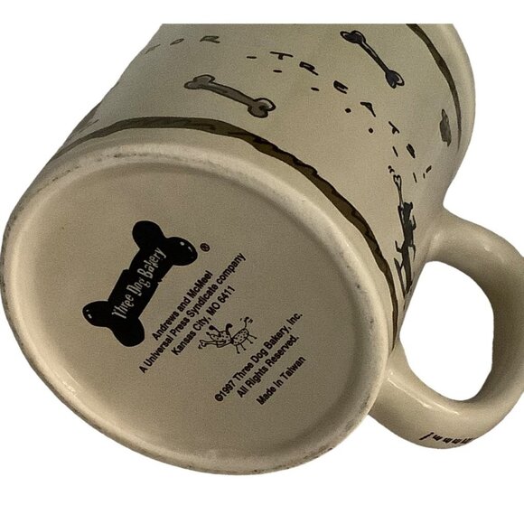 Vtg 1997 Three Dog Bakery Coffee Mug Cup ALWAYS HOLD OUT FOR TREATS YUM Funny - Picture 4 of 7